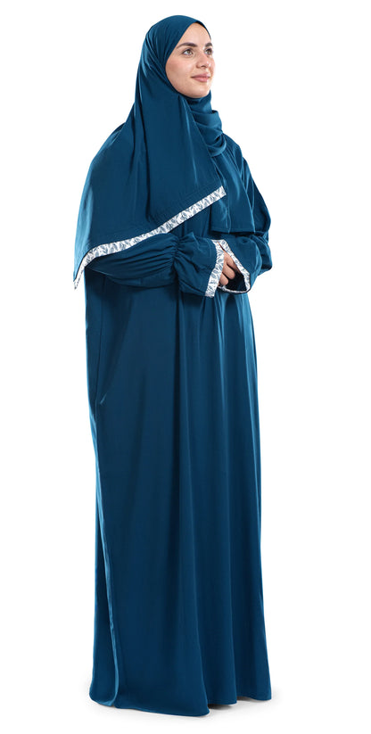 ملابس الصلاة الكريب باللون الأزرق النيلي